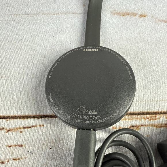 Google Chromecast 2 1080p Media Streaming Device (NC2-6A5) HDMI WiFi Chrome - Picture 3 of 3